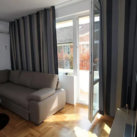 The Tulips Apartment Sofia